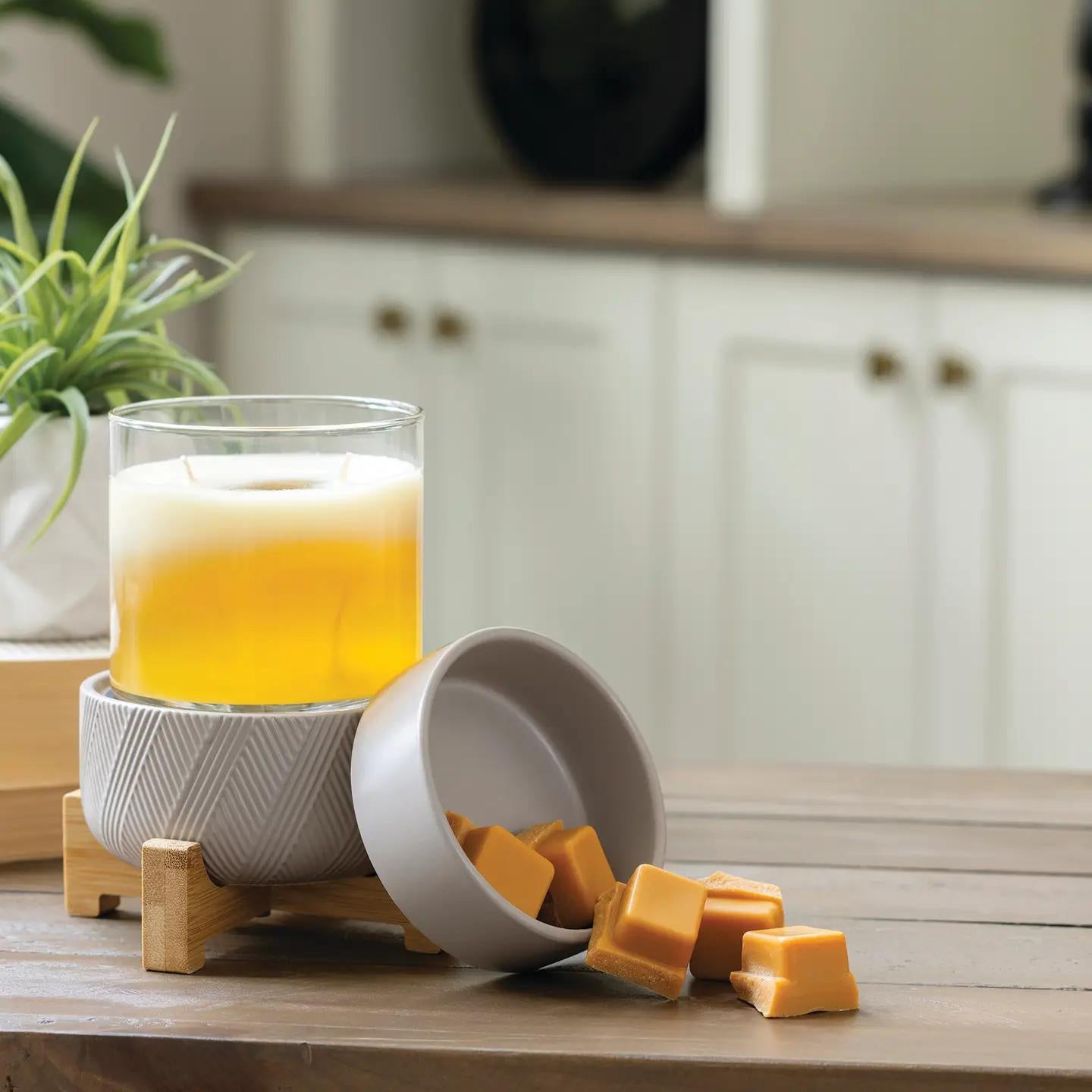 Wooden Pedestal 2-in-1 classic Warmer