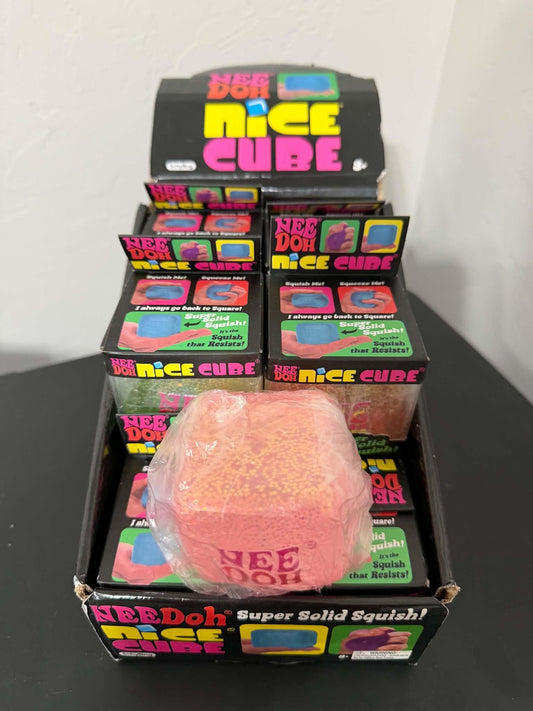 Nice Mystery Cube - Super Squishy, Squeezy, Square Sensation