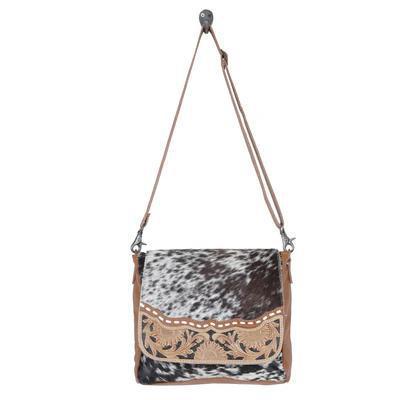 Mangnifique Hand Concealed Bag