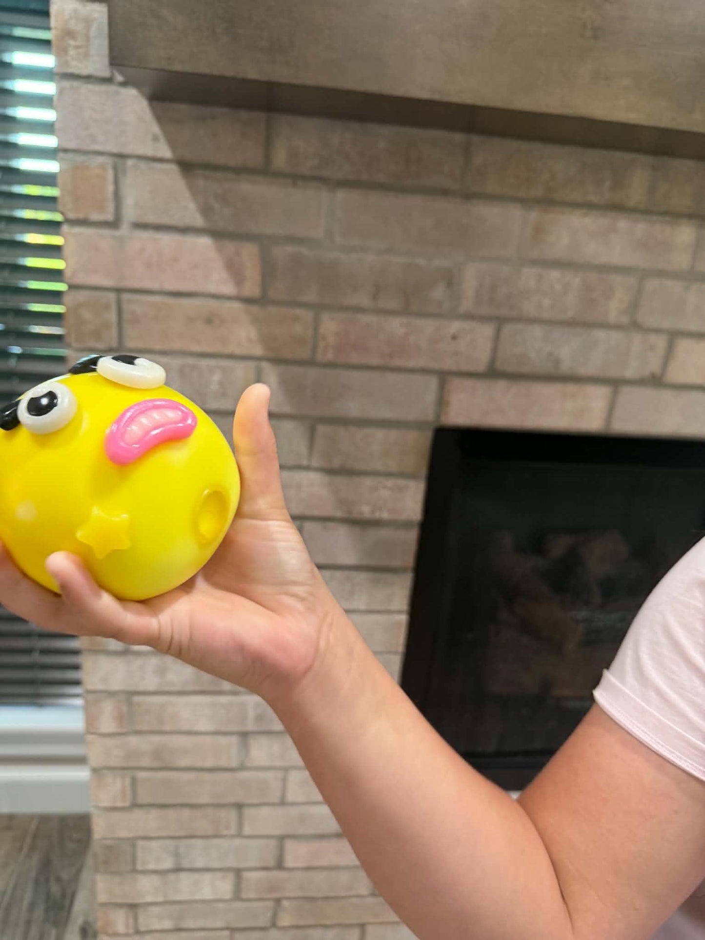 Smasher Cute Face Squishy - Mystery Color