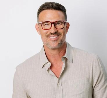 Woods Reading Glasses by Peepers